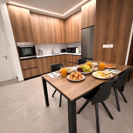Cecilia Luxury Lakatamia